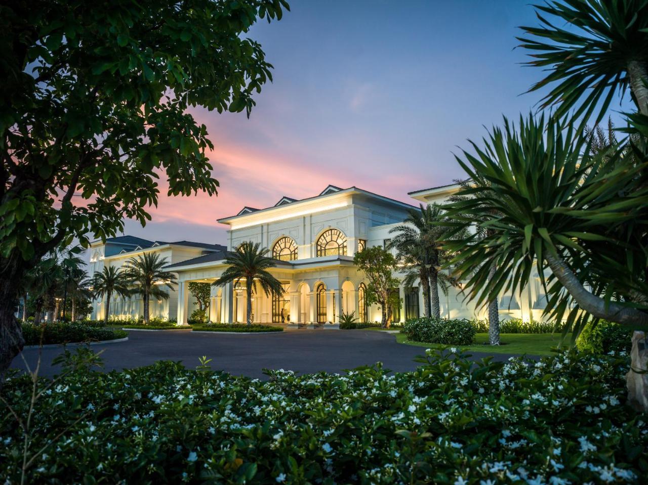 Melia Vinpearl Cam Ranh Beach Resort Kültér fotó